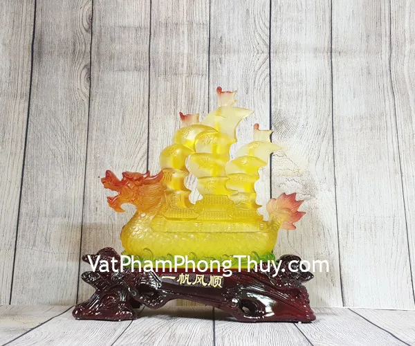 Thuyền buồm đầu rồng lưu ly cam vàng lướt sóng xanh đế gỗ - Nhất Phàm Phong Thuận LN142
