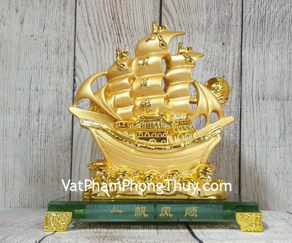 Thuyền buồm vàng bóng lướt sóng thần vàng đế thuỷ tinh - Nhất Phàm Phong Thuận LN145